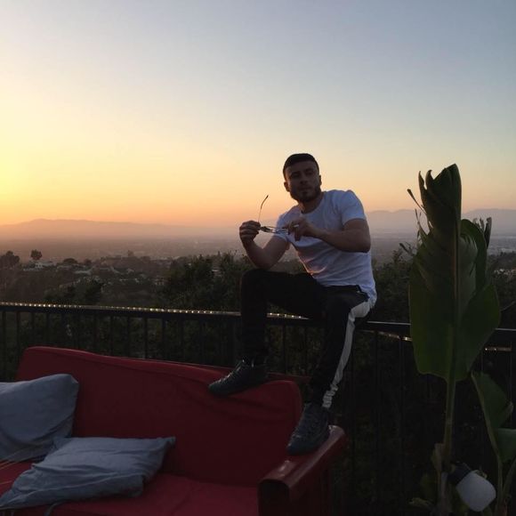 Meet your Posher, Kenny - Picture 1 of 1